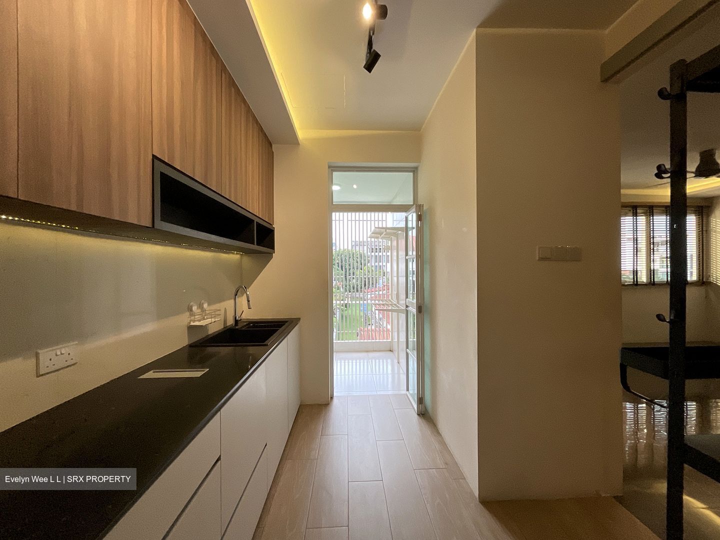 The Old House (D19), Apartment #592983571